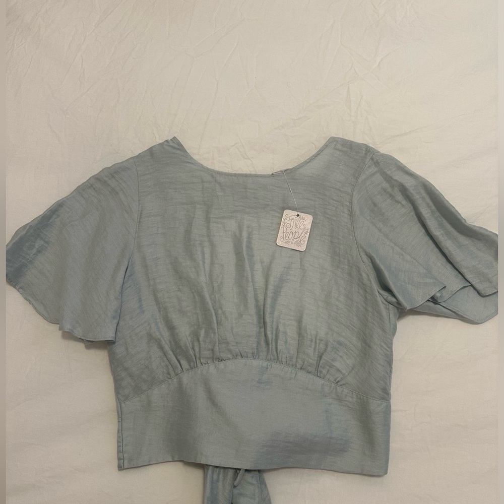 Free People baby blue key hole blouse
